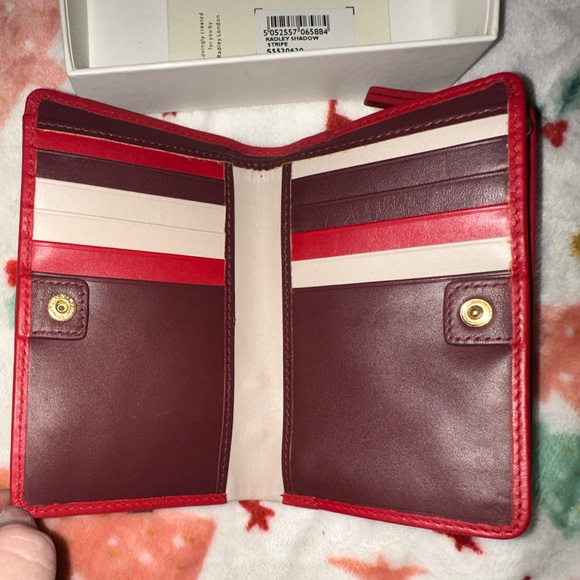 Great for a Gift π Radley London Red Wallet w/ Dog on it. NWT & comes w/ box. - Picture 5 of 14